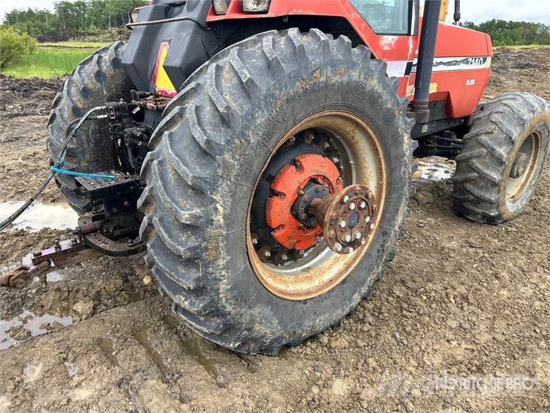 Case IH 7140 4WD Tractor Трактори