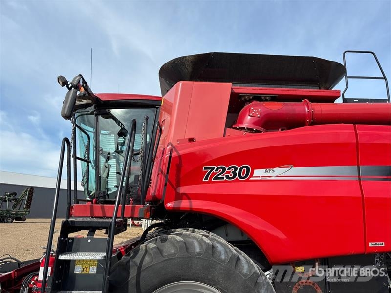 Case IH 7230 聯合收穫機