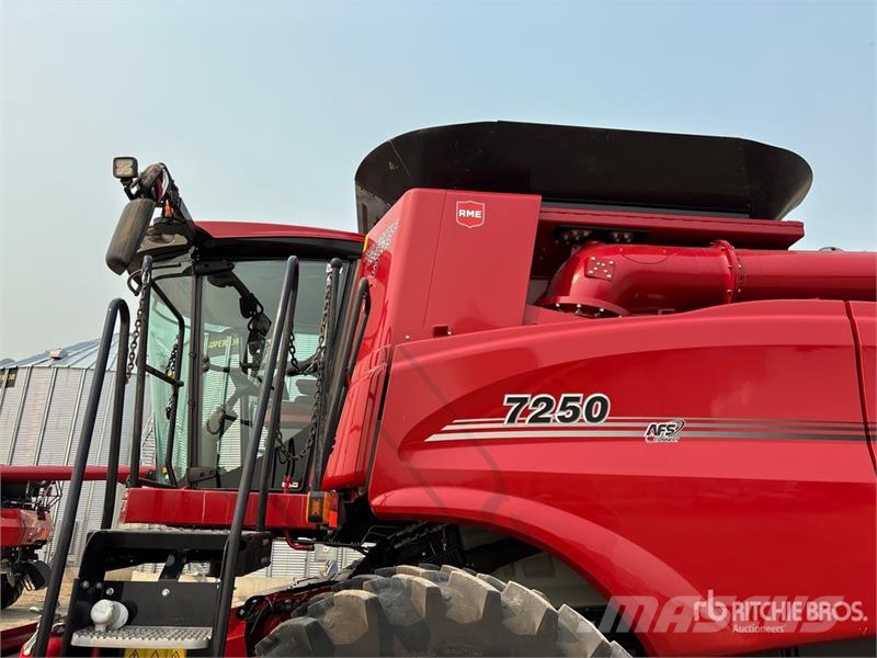 Case IH 7250 Combine Harvester Mietitrebbiatrici