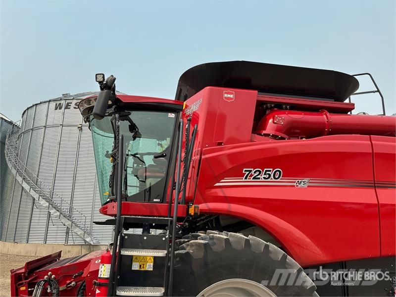Case IH 7250 Combine Harvester Mietitrebbiatrici