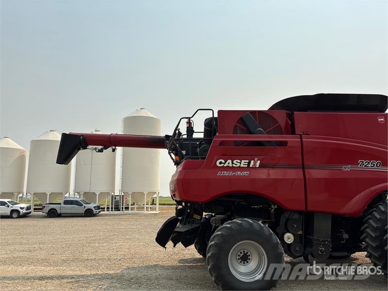 Case IH 7250 Combine Harvester Mietitrebbiatrici