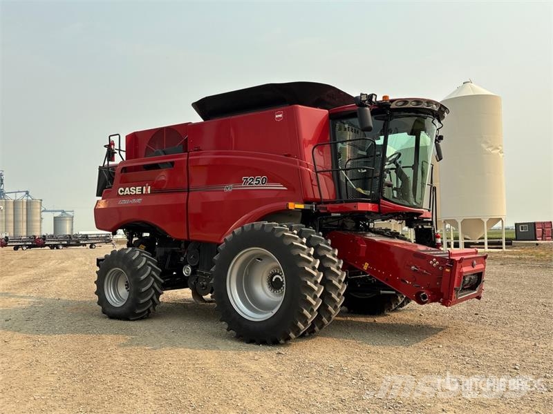 Case IH 7250 Combine Harvester Mietitrebbiatrici
