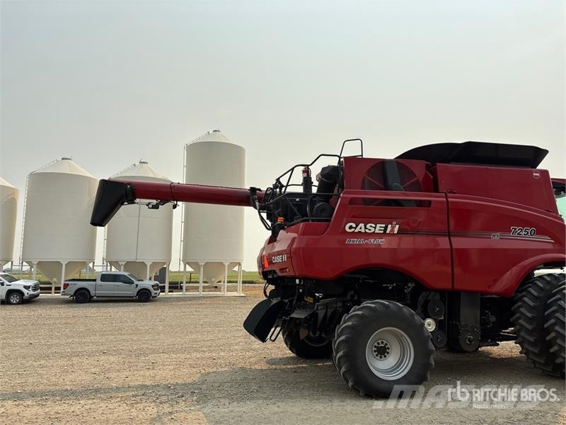 Case IH 7250 Combine Harvester Mietitrebbiatrici