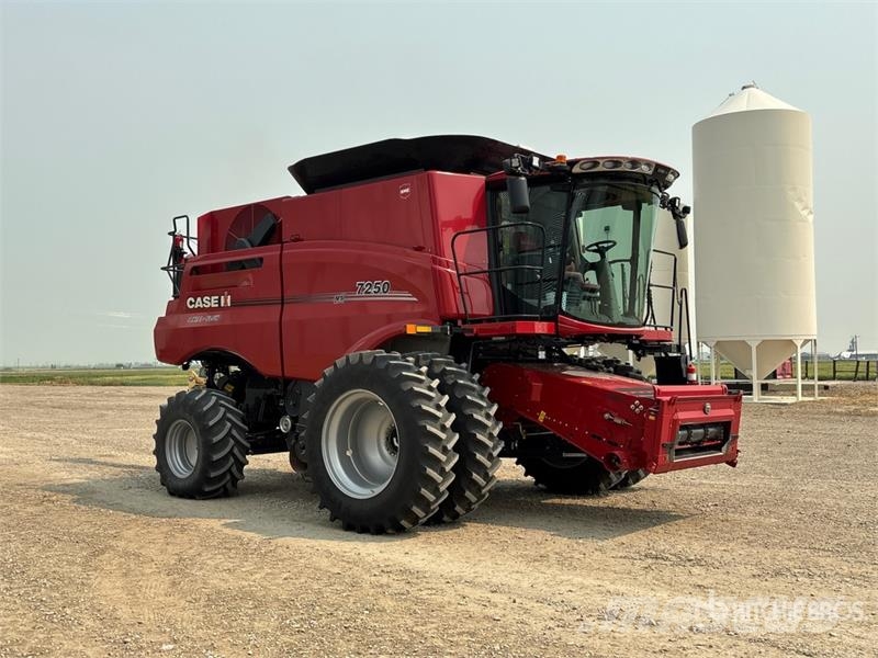 Case IH 7250 Combine Harvester Mietitrebbiatrici
