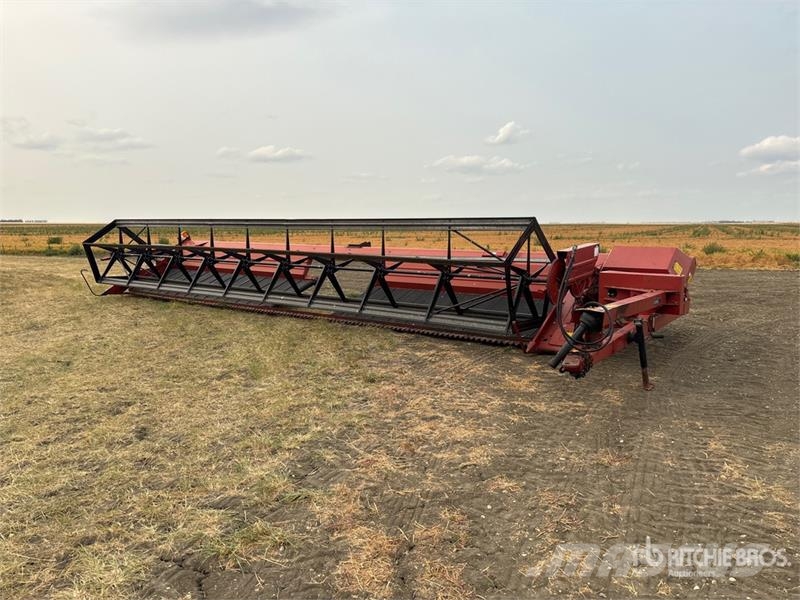 Case IH 730 30 ft Pull Type Swather Windrower Vālotāji