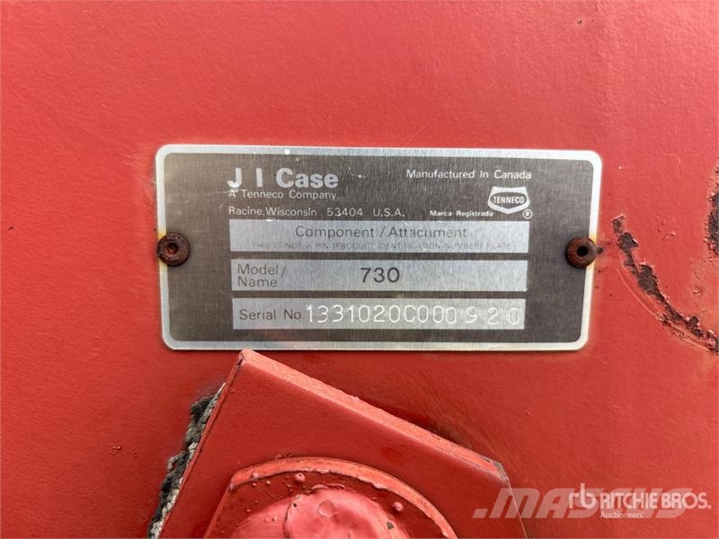 Case IH 730 30 ft Pull Type Swather Windrower Vālotāji