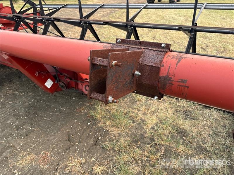 Case IH 730 30 ft Pull Type Swather Windrower Vālotāji
