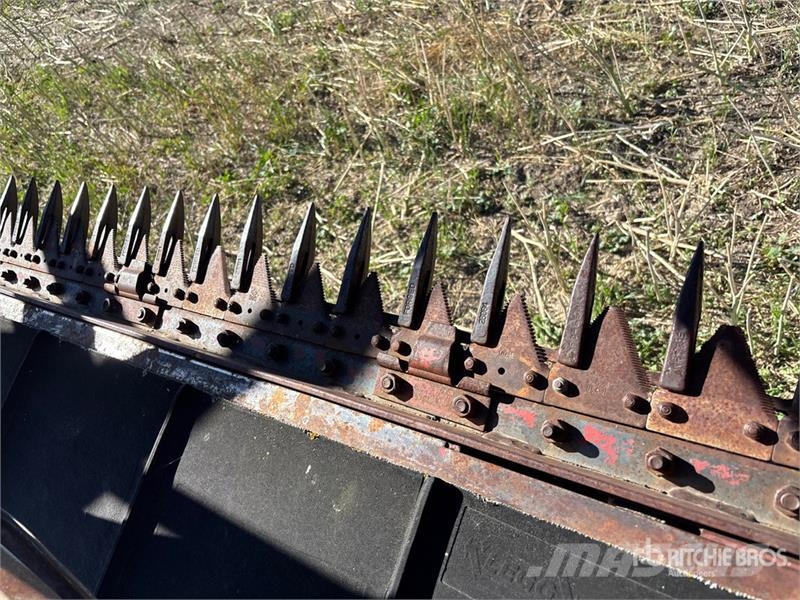 Case IH 730 30 ft Pull Type Swather Windrower (Inoperable) Zwadharken