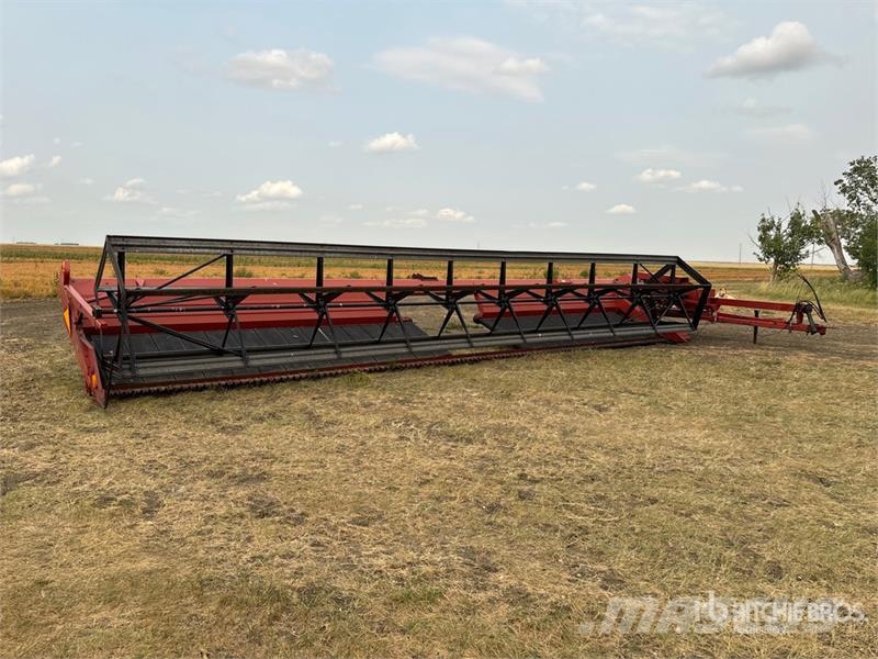 Case IH 730 30 ft Pull Type Swather Windrower Vālotāji