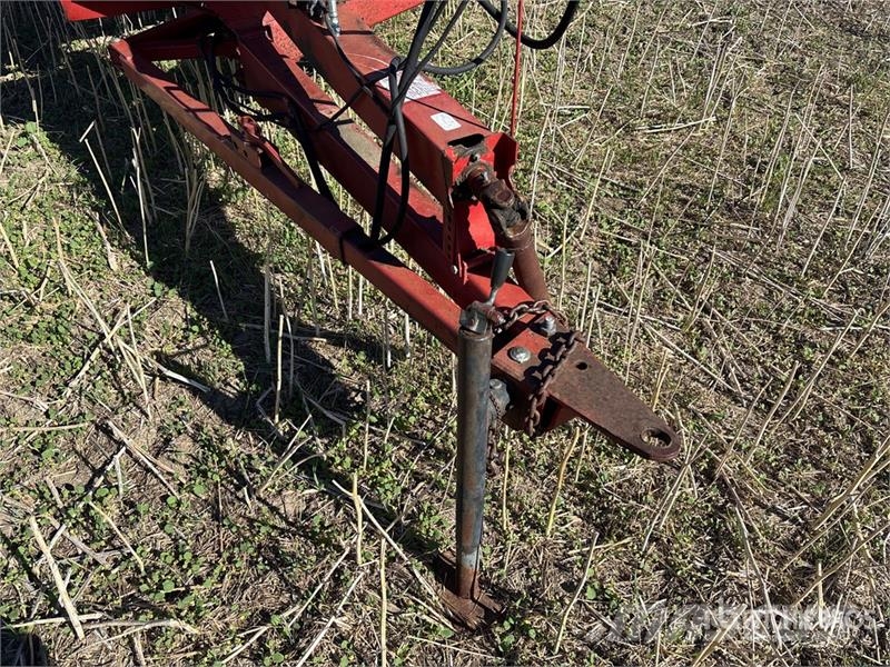 Case IH 730 30 ft Pull Type Swather Windrower (Inoperable) Рядкові жатки