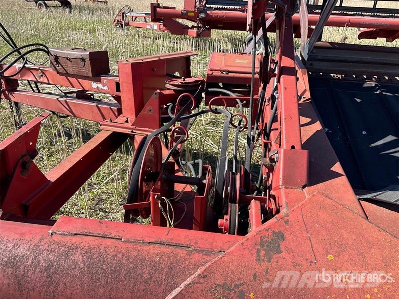 Case IH 730 30 ft Pull Type Swather Windrower (Inoperable) Zwadharken