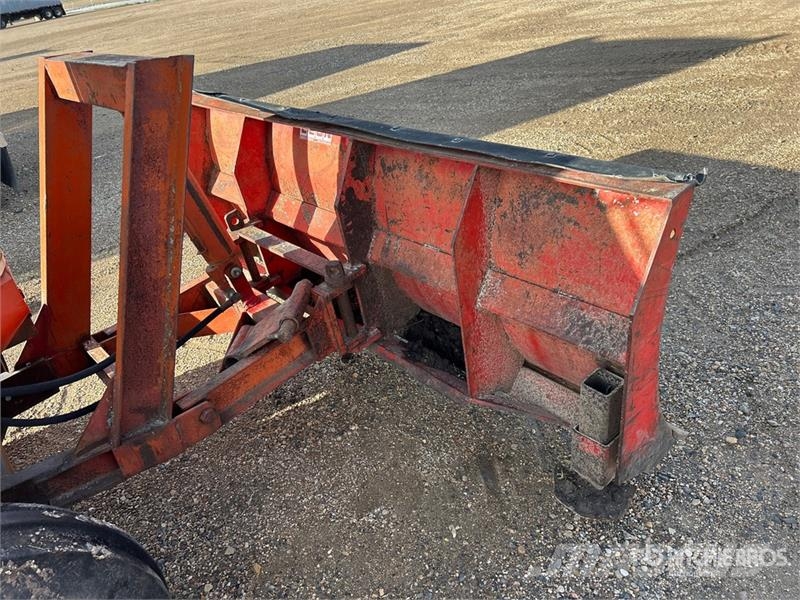 Case IH 742 2WD Tractor Трактори