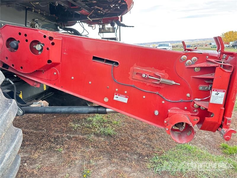 Case IH 8010 Leikkuupuimurit