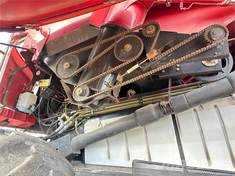 Case IH 8010 Leikkuupuimurit
