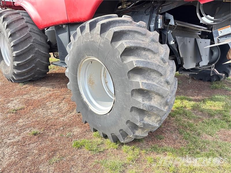 Case IH 8010 Leikkuupuimurit