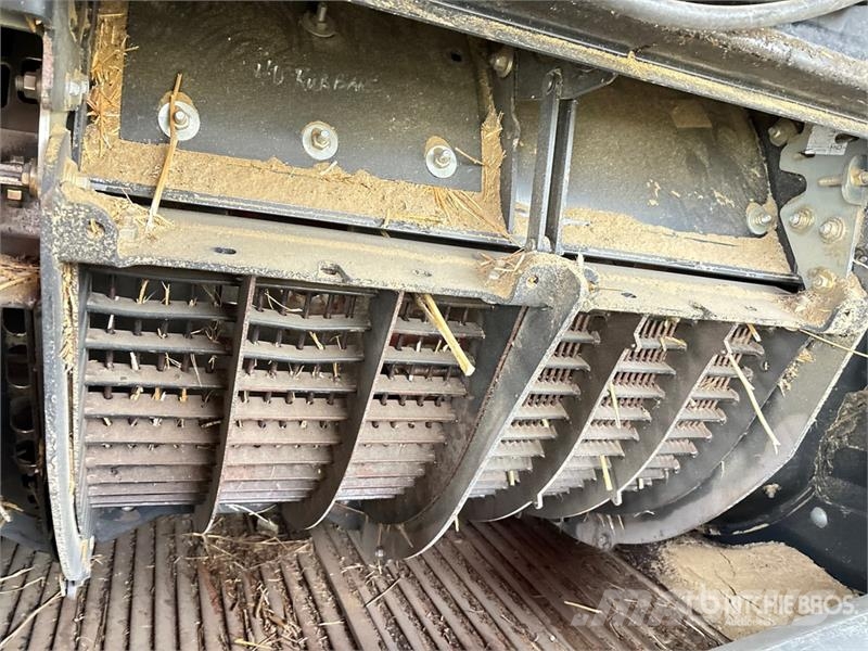 Case IH 8010 Leikkuupuimurit