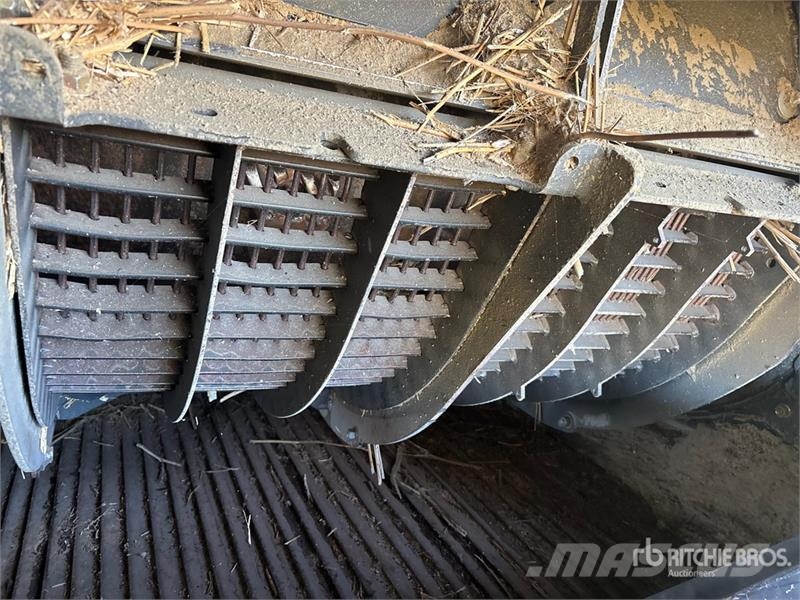 Case IH 8120 コンバイン