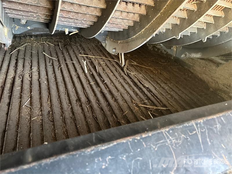 Case IH 8120 コンバイン