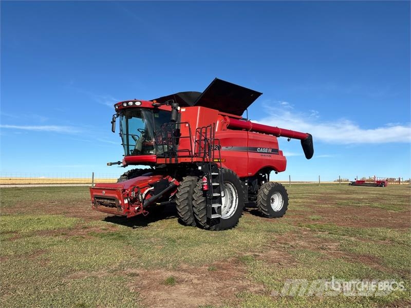 Case IH 8120 Teraviljakombainid