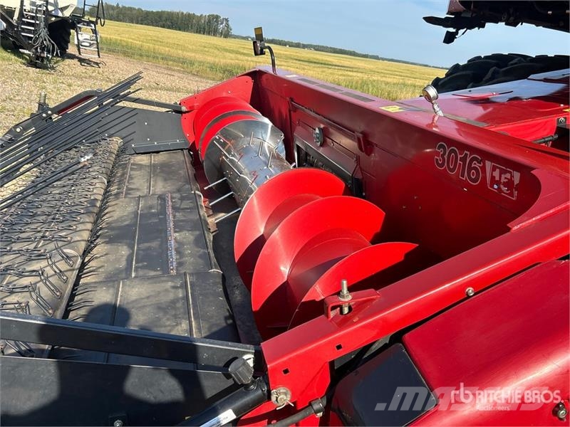 Case IH 8230 Θεριζοαλωνιστικές μηχανές