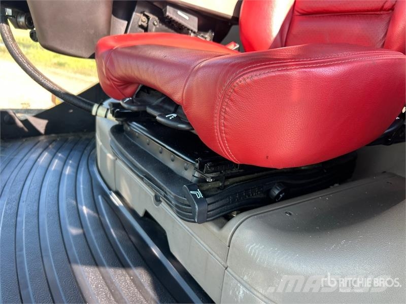 Case IH 8230 Θεριζοαλωνιστικές μηχανές