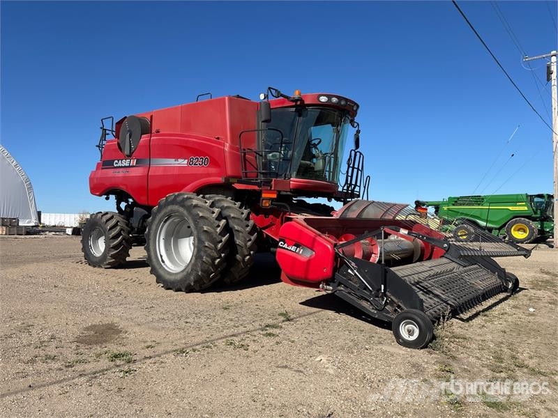 Case IH 8230 Kombájnok