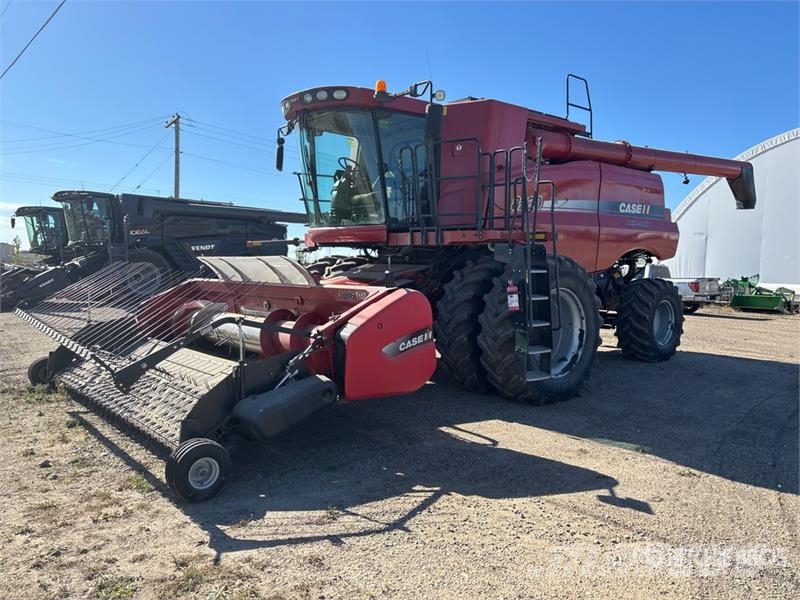 Case IH 8230 Kombájnok