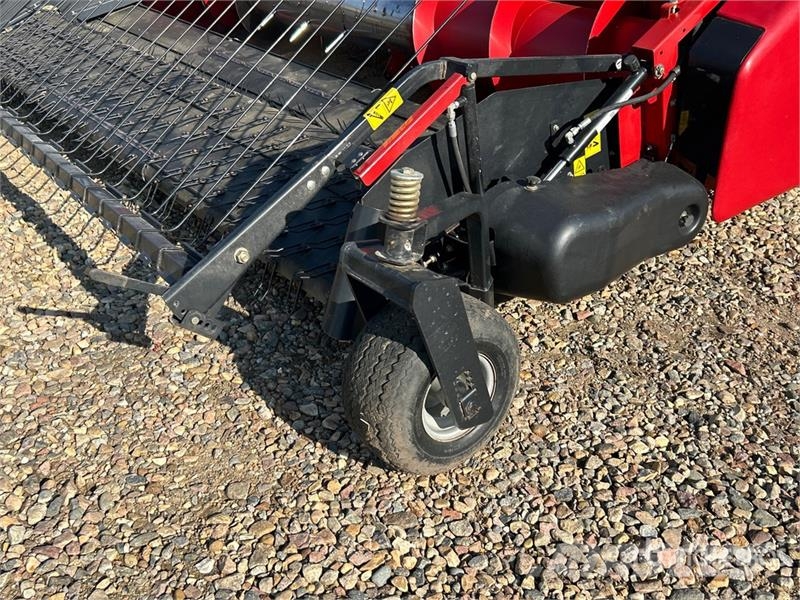 Case IH 8230 Θεριζοαλωνιστικές μηχανές