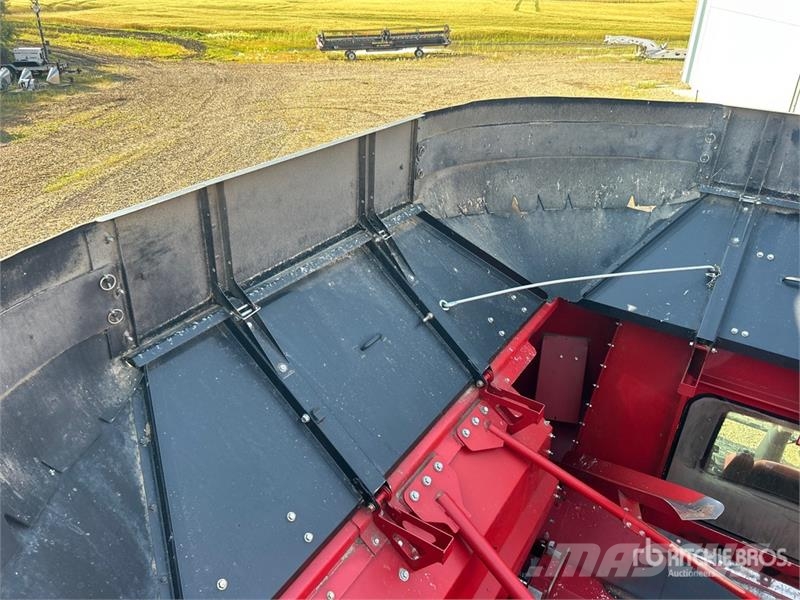 Case IH 8230 Θεριζοαλωνιστικές μηχανές