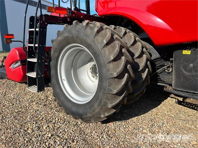 Case IH 8230 Θεριζοαλωνιστικές μηχανές