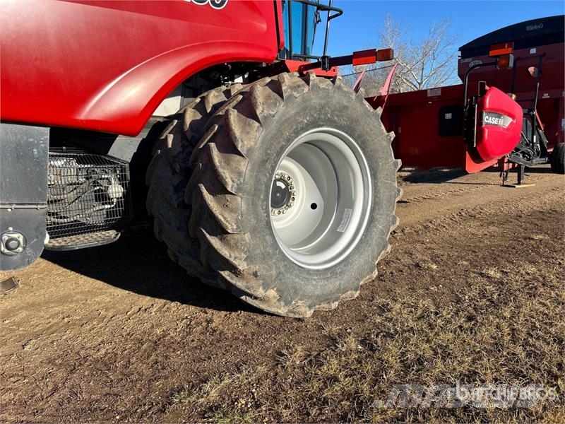 Case IH 8230 Combine de secerat