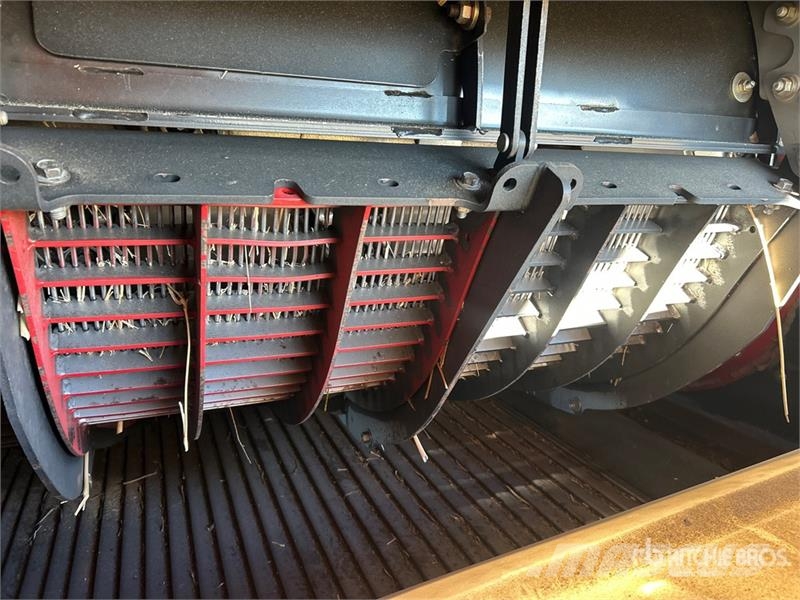 Case IH 8230 Combine de secerat