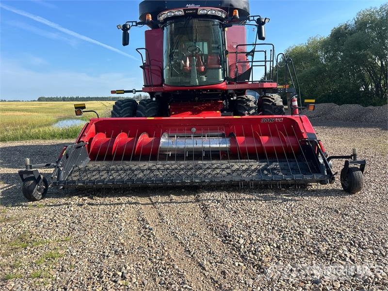 Case IH 8230 Θεριζοαλωνιστικές μηχανές