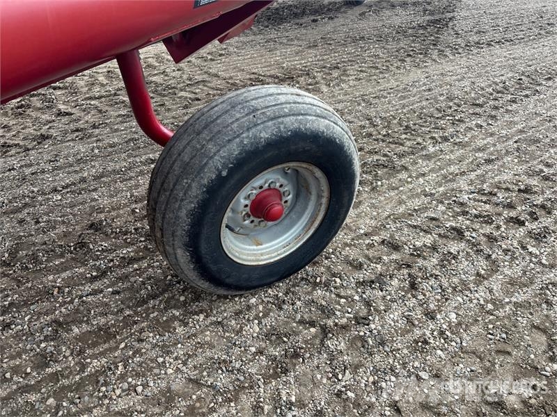 Case IH 8230 30 ft Pull Type Swather Windrower Falciandanatrici