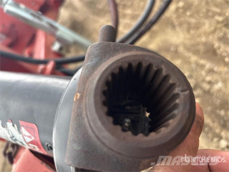 Case IH 8230 30 ft Pull Type Swather Windrower Falciandanatrici