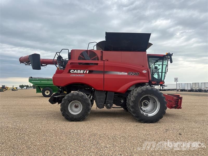 Case IH 8240 Combine Harvester Cosechadoras combinadas