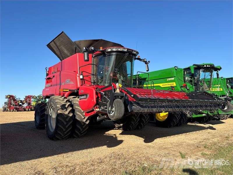 Case IH 8250 Combine Harvester Maaidorsmachines