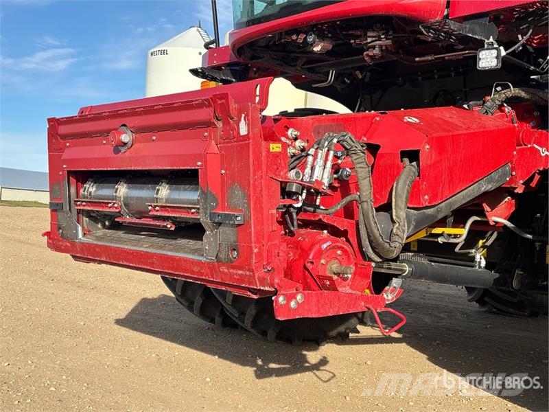 Case IH 8260 Combine Harvester Combine de secerat