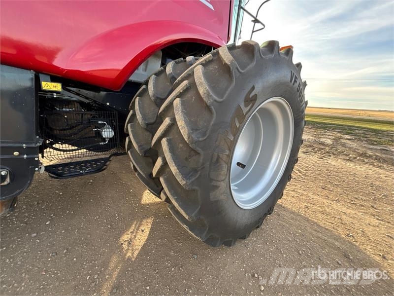Case IH 8260 Combine Harvester Combine de secerat