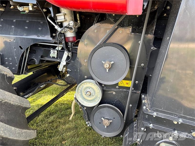 Case IH 8260 Combine Harvester Combine de secerat
