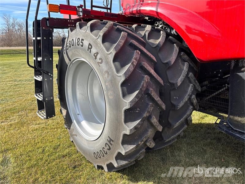 Case IH 8260 Combine Harvester Combine de secerat