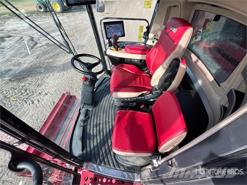 Case IH 8260 Combine Harvester Combine de secerat