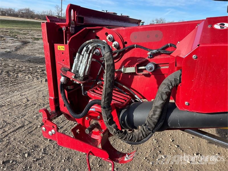 Case IH 8260 Combine Harvester Combine de secerat