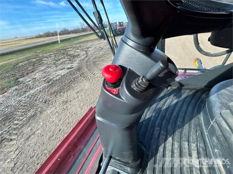 Case IH 8260 Combine Harvester Combine de secerat