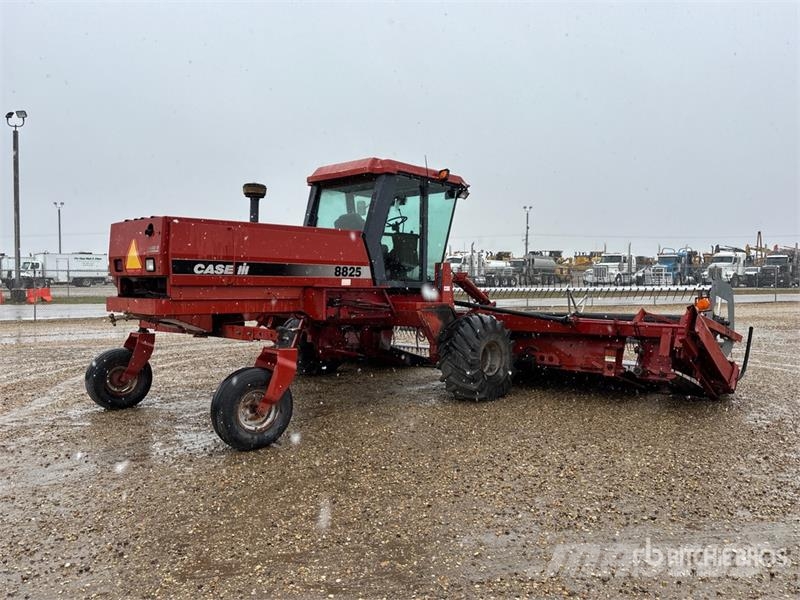 Case IH 8825 Windrower Sakupljači