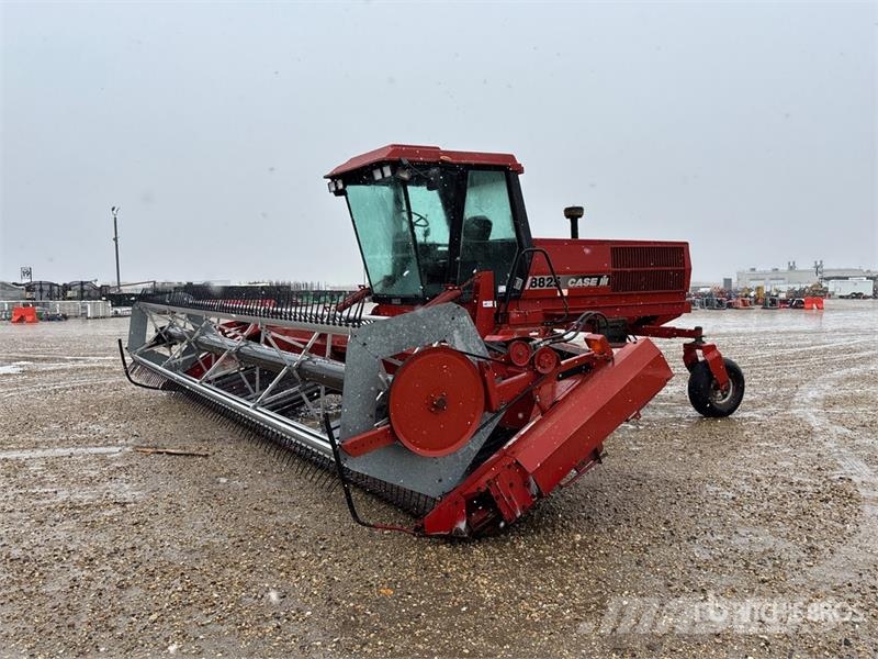 Case IH 8825 Windrower Sakupljači