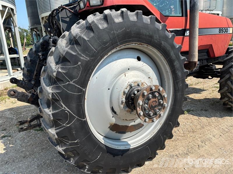 Case IH 8930 4WD Tractor Traktory
