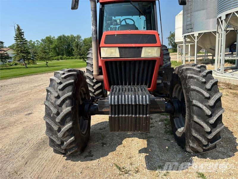 Case IH 8930 4WD Tractor Traktory