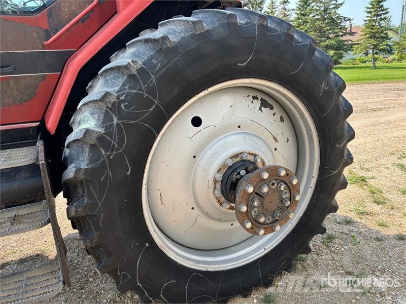 Case IH 8930 4WD Tractor Traktory