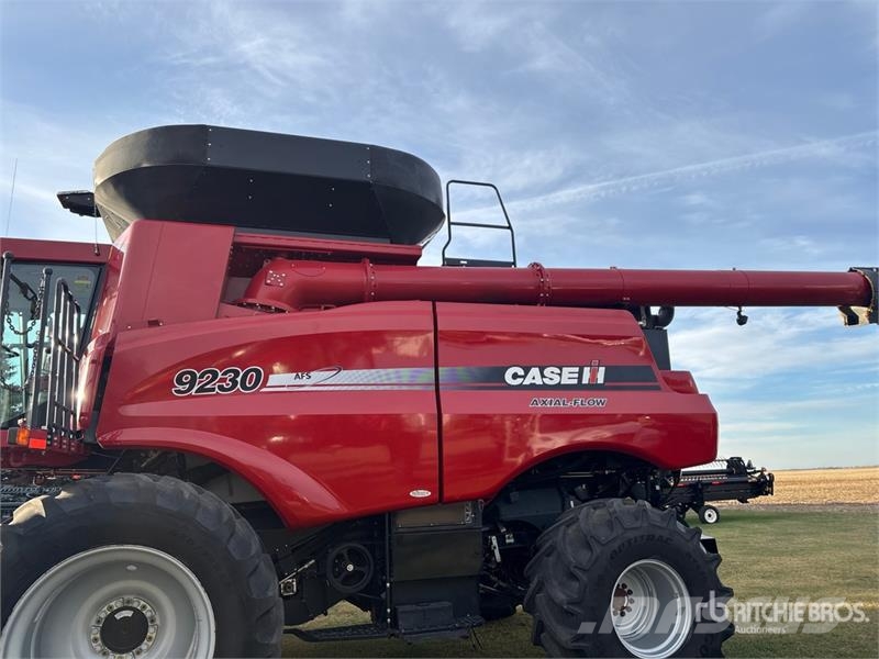 Case IH 9230 联合收割机